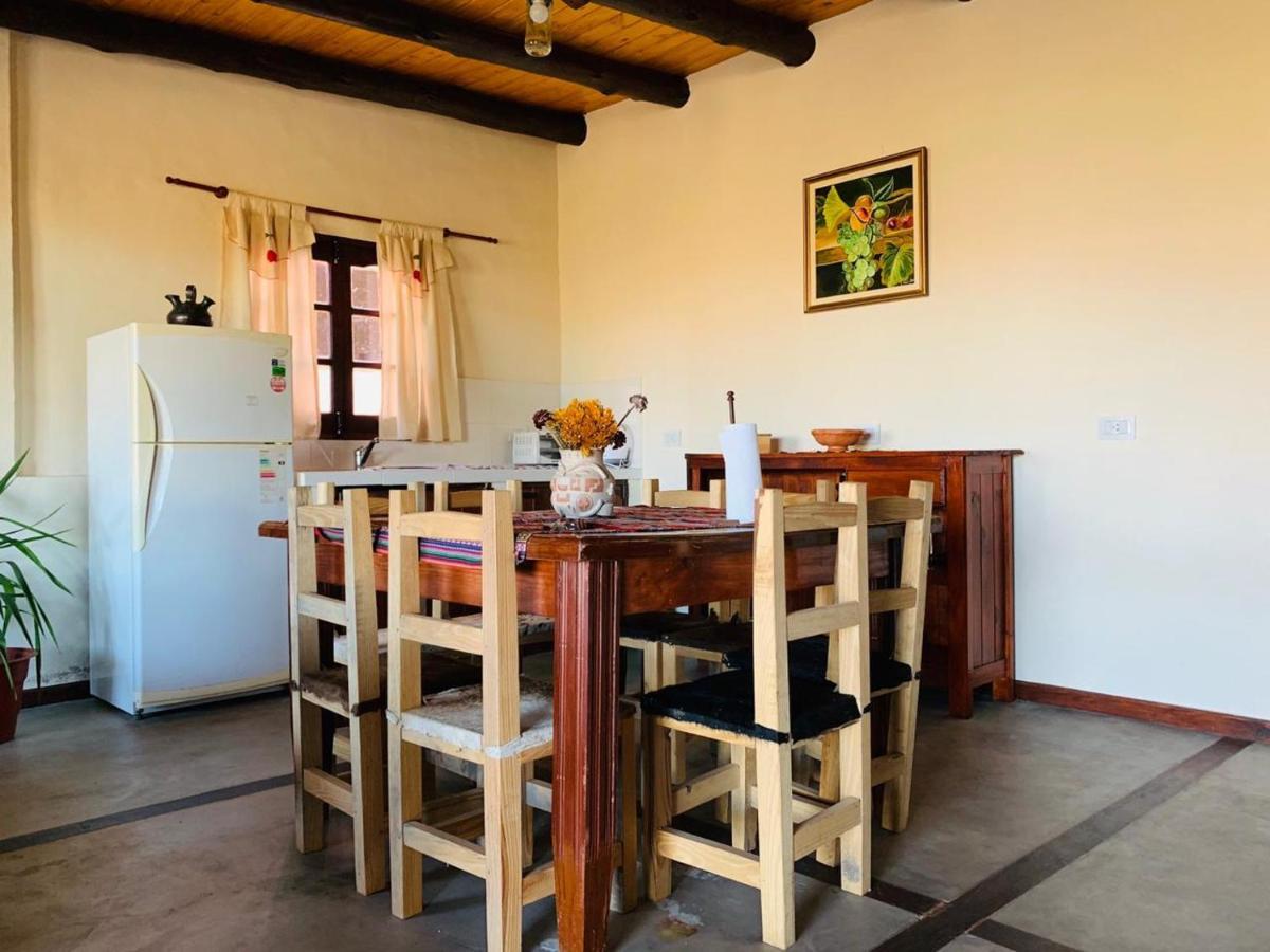 Hostal Isabella Tafí del Valle Exterior photo